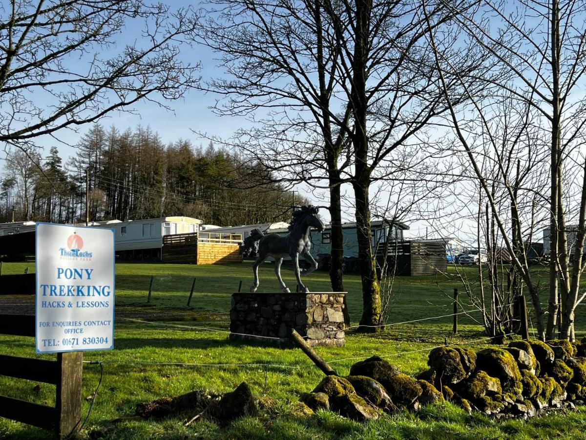 Jungle House No.26 At Three Lochs Holiday Park Newton Stewart Buitenkant foto